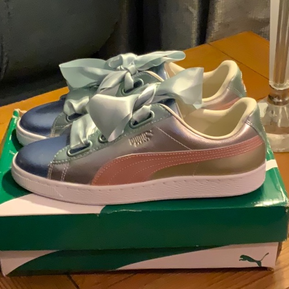 PUMA: Basket Heart Bauble Sneakers - Picture 3 of 7